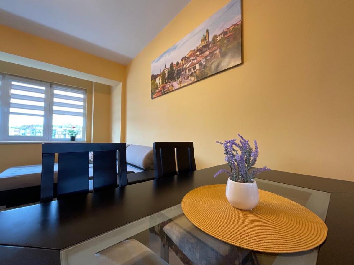 Nataly Homes Veliko Tărnovo Esterno foto