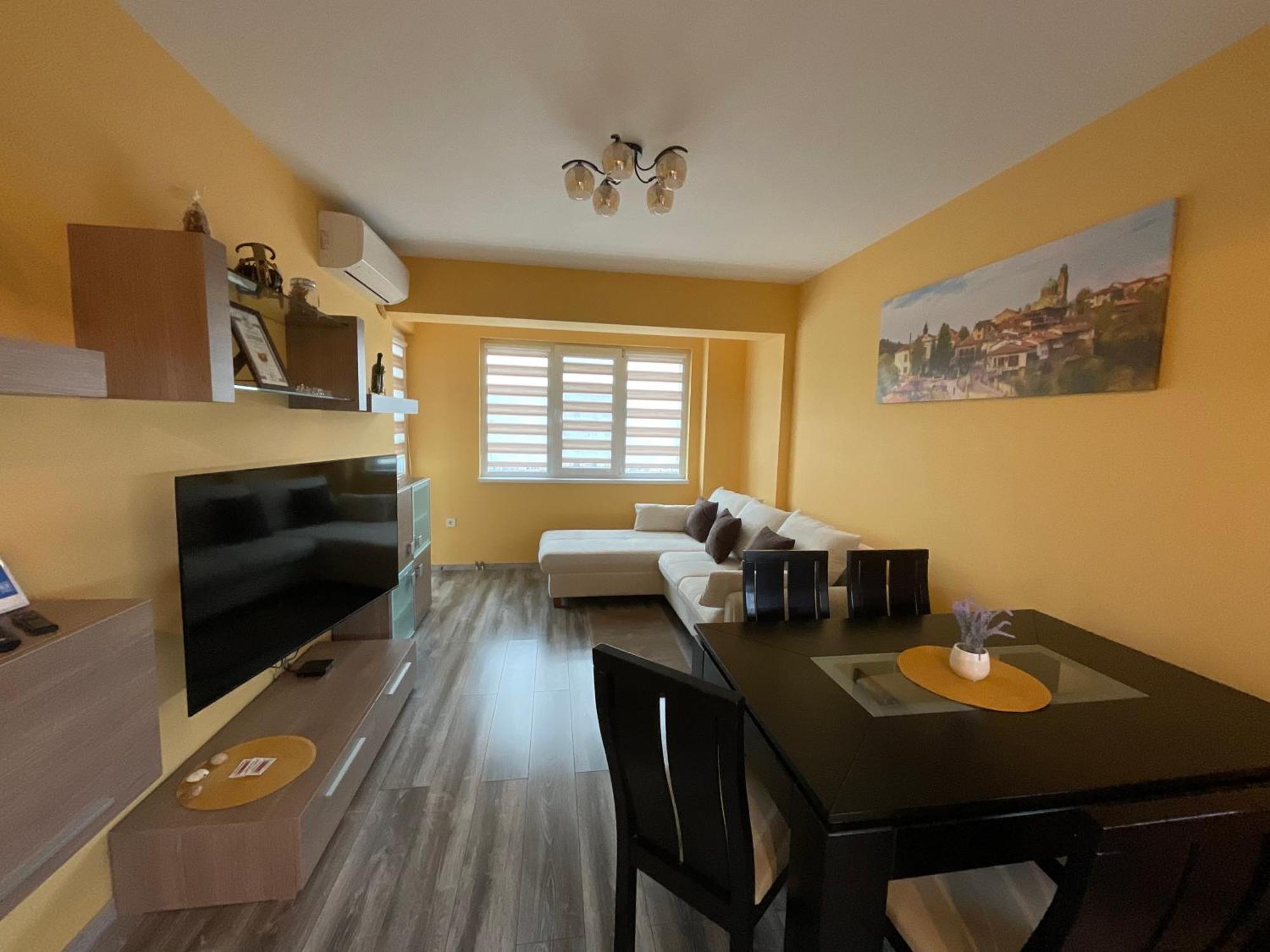 Nataly Homes Veliko Tărnovo Esterno foto